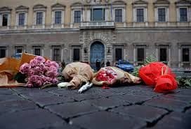 URA i Pozitivna: Solidarni sa Francuzima URA i Pozitivna: Solidarni sa Francuzima