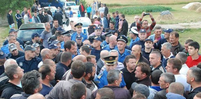 Nikšićki rudari kažnjeni zbog protesta  Nikšićki rudari kažnjeni zbog protesta