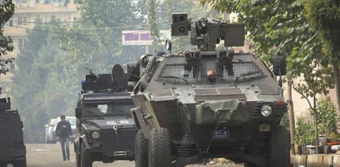 Turska: Terorista se raznio, povrijedio policajce Turska: Terorista se raznio, povrijedio policajce