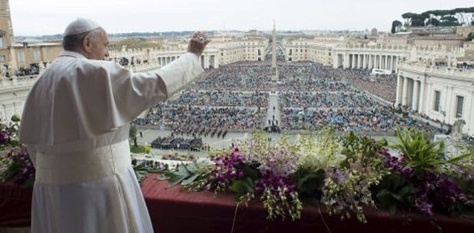 Papa Franjo: Ne koristiti božije ime za opravdanje nasilja Papa Franjo: Ne koristiti božije ime za opravdanje nasilja