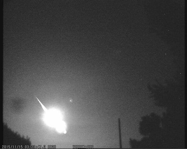 Kamere zabilježile eksploziju meteorita iznad BiH Kamere zabilježile eksploziju meteorita iznad BiH