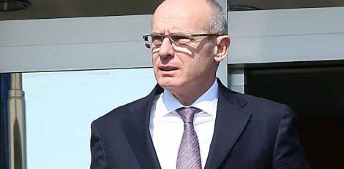 ATENTAT NA BEKA Bjegunac lociran u provodu sa starletama ATENTAT NA BEKA Bjegunac lociran u provodu sa starletama