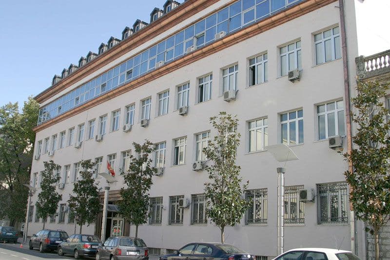 Za pljačku kladionice ukupno 12 godina i šest mjeseci zatvora Za pljačku kladionice ukupno 12 godina i šest mjeseci zatvora