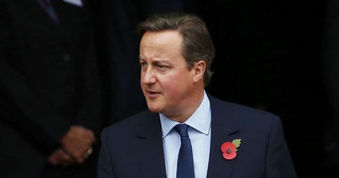 Kameron gleda Engleska – Francuska Kameron gleda Engleska – Francuska