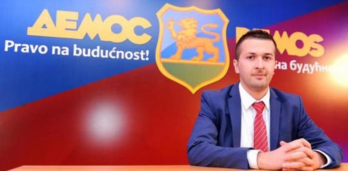 PEJOVIĆ: Vladin Program ne rješava problem nezaposlenosti studenata PEJOVIĆ: Vladin Program ne rješava problem nezaposlenosti studenata