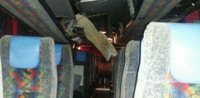 Stijena pala na autobus nedaleko od Mostara Stijena pala na autobus nedaleko od Mostara