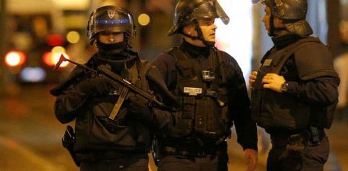 Većina Francuza odobrava Olandove mjere bezbjednosti Većina Francuza odobrava Olandove mjere bezbjednosti