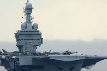 Francuski lovci izveli prve letove sa nosača u zalivu Basra