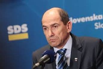 Janša traži zabranu burki i nikaba