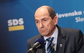 Janša traži zabranu burki i nikaba Janša traži zabranu burki i nikaba