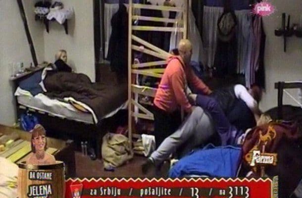 Nasilje u Farmi: Kristijan Golubović diskvalifikovan jer je pretukao Lazića Nasilje u Farmi: Kristijan Golubović diskvalifikovan jer je pretukao Lazića