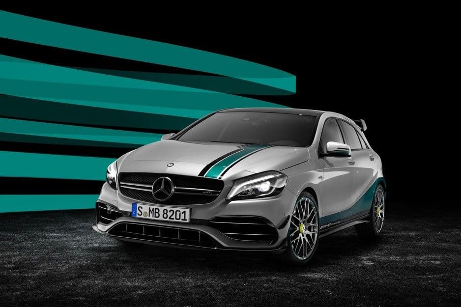 (FOTO) Mercedes-AMG slavi dvostruku pobjedu u Formuli 1 specijalnim modelom A45 (FOTO) Mercedes-AMG slavi dvostruku pobjedu u Formuli 1 specijalnim modelom A45