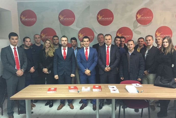 Demokratska Crna Gora otvorila kancelariju u Herceg Novom Demokratska Crna Gora otvorila kancelariju u Herceg Novom