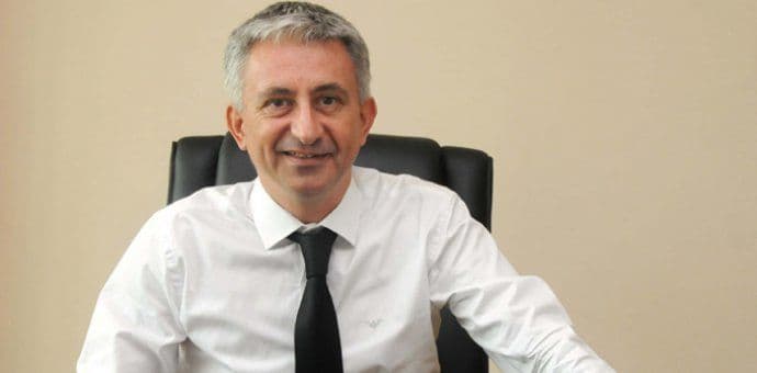 PEJAKOVIĆ: Hitno unaprijediti i pojeftiniti bankarske usluge PEJAKOVIĆ: Hitno unaprijediti i pojeftiniti bankarske usluge