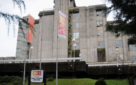 Osnovni sud mora da utvrdi ko je falsifikovao potpise radnika u sporu protiv RTCG i Telekoma: Od kolege na ulici saznala da je tužila Televiziju Osnovni sud mora da utvrdi ko je falsifikovao potpise radnika u sporu protiv RTCG i Telekoma: Od kolege na ulici saznala da je tužila Televiziju