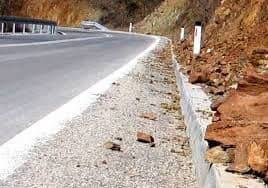 AMSCG: Oprezno zbog klizavih puteva i odrona   AMSCG: Oprezno zbog klizavih puteva i odrona