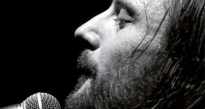 Miljenko JERGOVIĆ: Azra - mala škola političkog mišljenja Miljenko JERGOVIĆ: Azra - mala škola političkog mišljenja