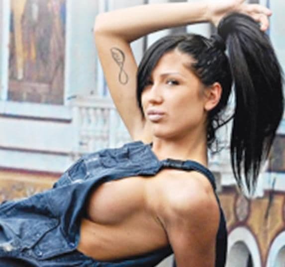 Tijana Ajfon: Političari najbolje plaćaju Tijana Ajfon: Političari najbolje plaćaju