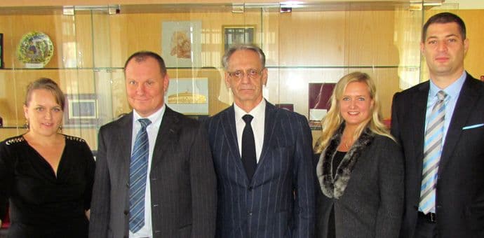 Potpisan Sporazum o saradnji između pravnih fakulteta u Ljubljani i Podgorici Potpisan Sporazum o saradnji između pravnih fakulteta u Ljubljani i Podgorici