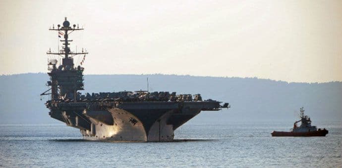 Jedan od najvećih američkih nosača aviona uplovio u splitsku luku Jedan od najvećih američkih nosača aviona uplovio u splitsku luku
