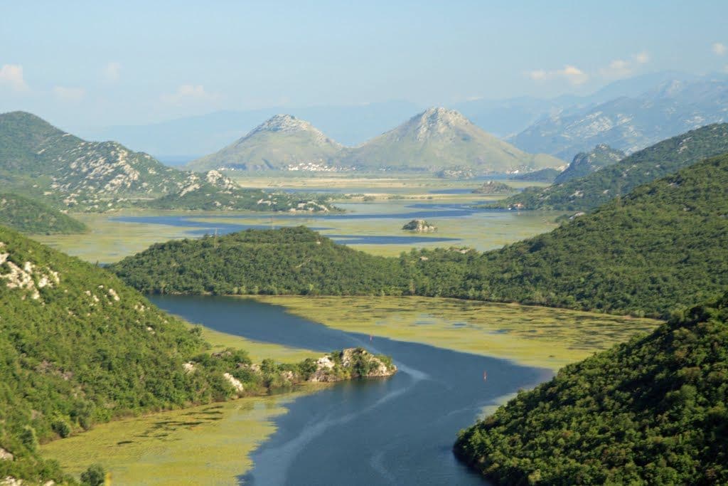 Na jugu sunčano, na sjeveru po kotlinama magla Na jugu sunčano, na sjeveru po kotlinama magla