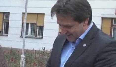 GAŠIĆ: Volim novinarke koje lako kleknu (VIDEO) GAŠIĆ: Volim novinarke koje lako kleknu (VIDEO)