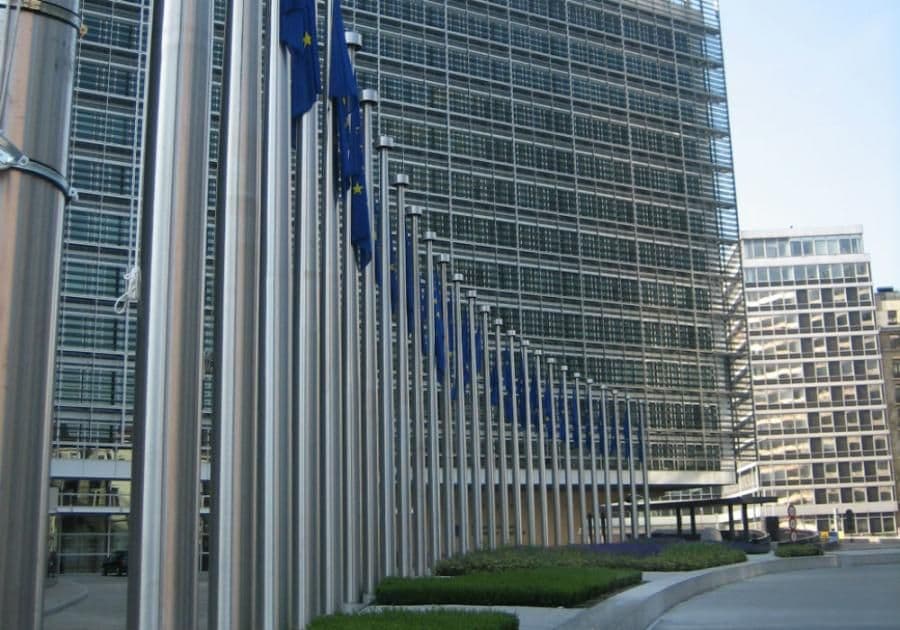 EK zabrinjava visoki javni dug, fiskalni deficit i nezaposlenost EK zabrinjava visoki javni dug, fiskalni deficit i nezaposlenost