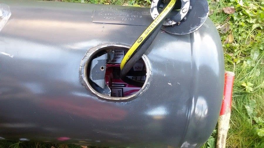 DEBELI BRIJEG: Pokušao da prokrijumčari cigarete DEBELI BRIJEG: Pokušao da prokrijumčari cigarete