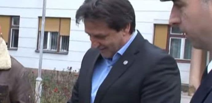 SNS: Ograđujemo se od izjava iz kruševačkog SNS SNS: Ograđujemo se od izjava iz kruševačkog SNS