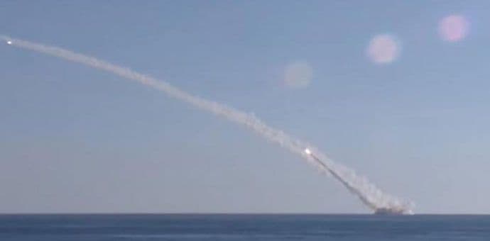 VIDEO: Rusija iz podmornice gađala džihadiste u Siriji VIDEO: Rusija iz podmornice gađala džihadiste u Siriji