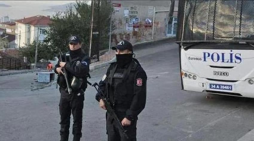 Ruski novinari uhapšeni i deportovani iz Ankare Ruski novinari uhapšeni i deportovani iz Ankare