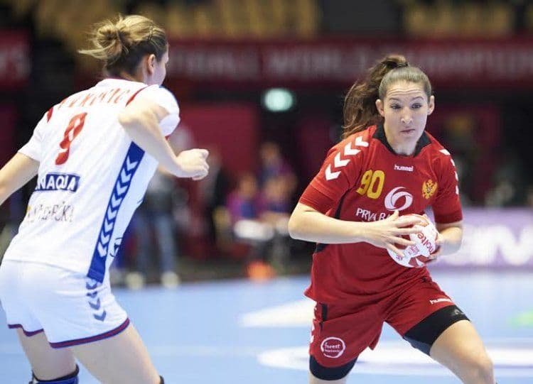 Lakši trening za ''Lavice'', Crna Gora rutinski sa Tunisom Lakši trening za ''Lavice'', Crna Gora rutinski sa Tunisom