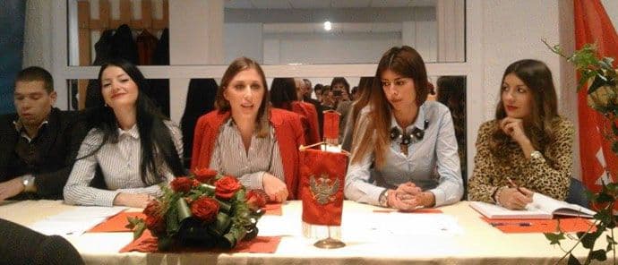 Mladi SDP-a Tivat za predsjednicu izabrali Svetlanu Smodlaku Mladi SDP-a Tivat za predsjednicu izabrali Svetlanu Smodlaku