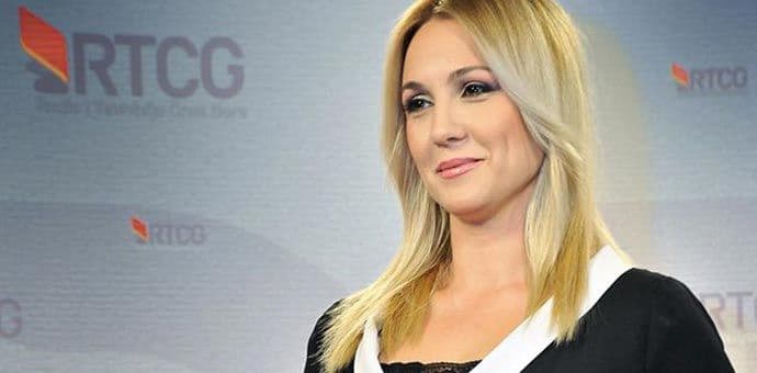 RAZOTKRIVANJE - Dragana MRKIĆ: Pisanje je moja ljubav RAZOTKRIVANJE - Dragana MRKIĆ: Pisanje je moja ljubav