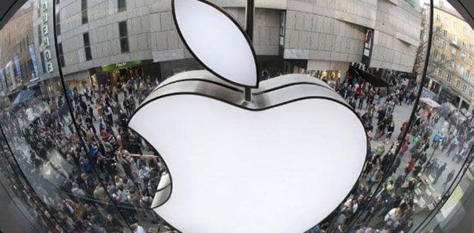 Apple planira da prebaci proizvodnju u SAD Apple planira da prebaci proizvodnju u SAD