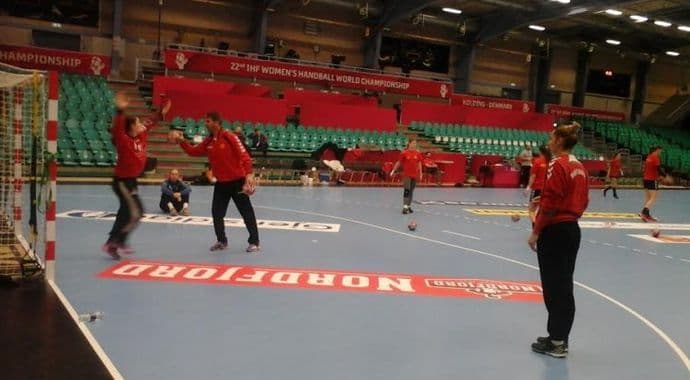 Lavice odradile prvi trening u Koldingu Lavice odradile prvi trening u Koldingu