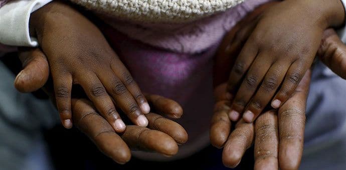 EK traži od Italije da otisake prstiju emigranata uzimaju i silom EK traži od Italije da otisake prstiju emigranata uzimaju i silom