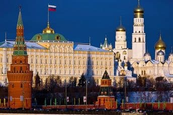 Stanovnici Moskve u čudu: Proljeće u decembru Stanovnici Moskve u čudu: Proljeće u decembru