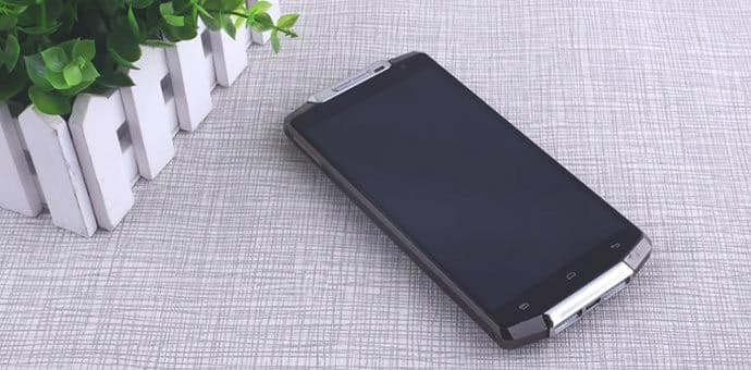 Stiže smartfon čija baterija traje do 15 dana Stiže smartfon čija baterija traje do 15 dana