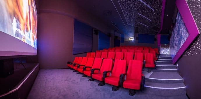 Osam filmova na repertoaru Cadmus Cineplexa Osam filmova na repertoaru Cadmus Cineplexa