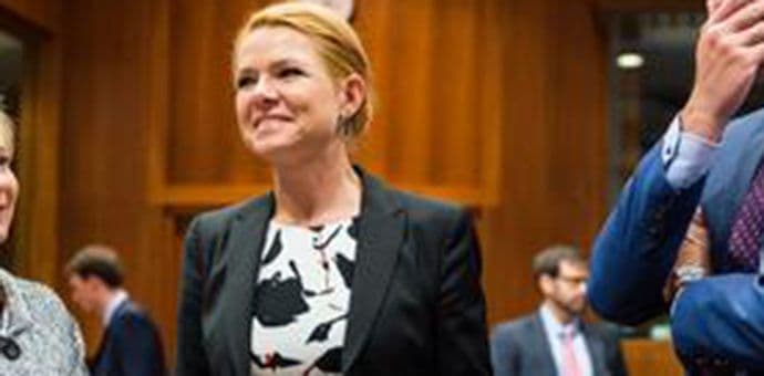 Danska planira da plijeni dragocjenosti od migranata kao naknadu troškova smještaja Danska planira da plijeni dragocjenosti od migranata kao naknadu troškova smještaja