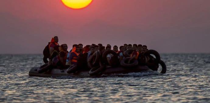 U Indoneziji potonuo brod, nestalo više od 100 ljudi U Indoneziji potonuo brod, nestalo više od 100 ljudi