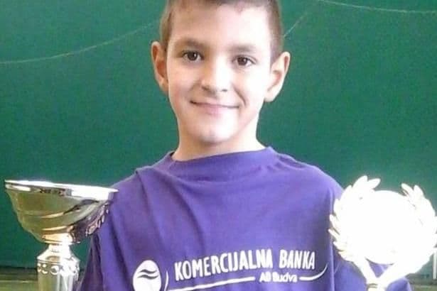 Sjajni Bojan trijumfalno završio 2015. godinu  Sjajni Bojan trijumfalno završio 2015. godinu