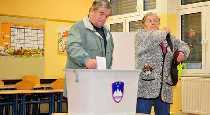 Slovenci protiv izjednačavanja prava istopolnih partnera sa heteroseksualcima Slovenci protiv izjednačavanja prava istopolnih partnera sa heteroseksualcima