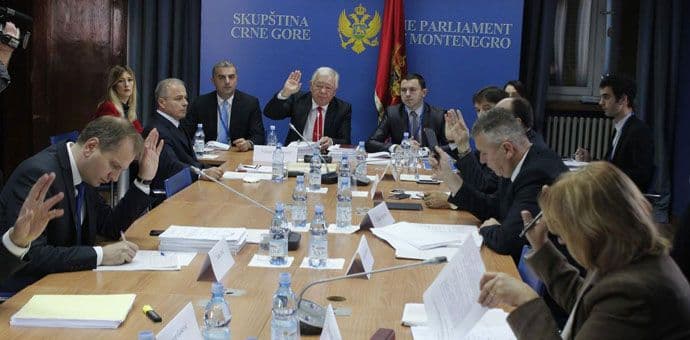 Zakonodavni odbor podržao sporazume o granici sa Kosovom i BiH Zakonodavni odbor podržao sporazume o granici sa Kosovom i BiH