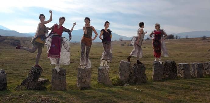 Instalacije Jelene Đukanović i fotografije Relje Erakovića u Galeriji "Centar" Instalacije Jelene Đukanović i fotografije Relje Erakovića u Galeriji "Centar"