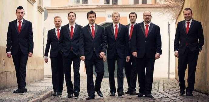 "Gentlemen Singers" donose u Podgoricu pretpraznično raspoloženje "Gentlemen Singers" donose u Podgoricu pretpraznično raspoloženje