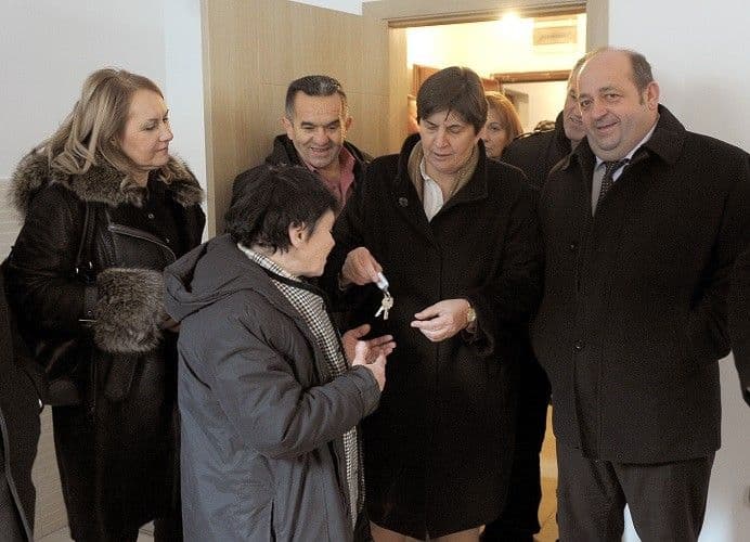 Petnjica: 12 porodica dobilo stanove Petnjica: 12 porodica dobilo stanove