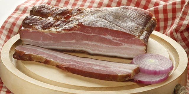 Mitovi o slanini: Ko još misli da je štetnija od nikotina? Mitovi o slanini: Ko još misli da je štetnija od nikotina?