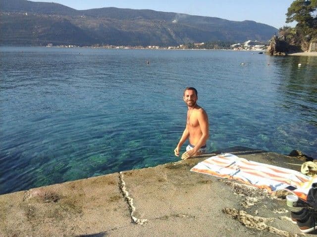 Decembar u moru: Jovan Miljanić ne propušta ni jedan dan da ne zapliva Decembar u moru: Jovan Miljanić ne propušta ni jedan dan da ne zapliva